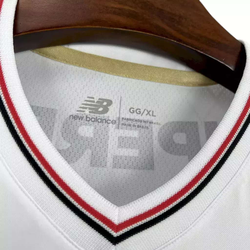 camisa-sao-paulo-i-25-26-torcedor-new-balance-masculina-branca-6-8cbdcf15abe9d0ae6d17410431019436-1024-1024