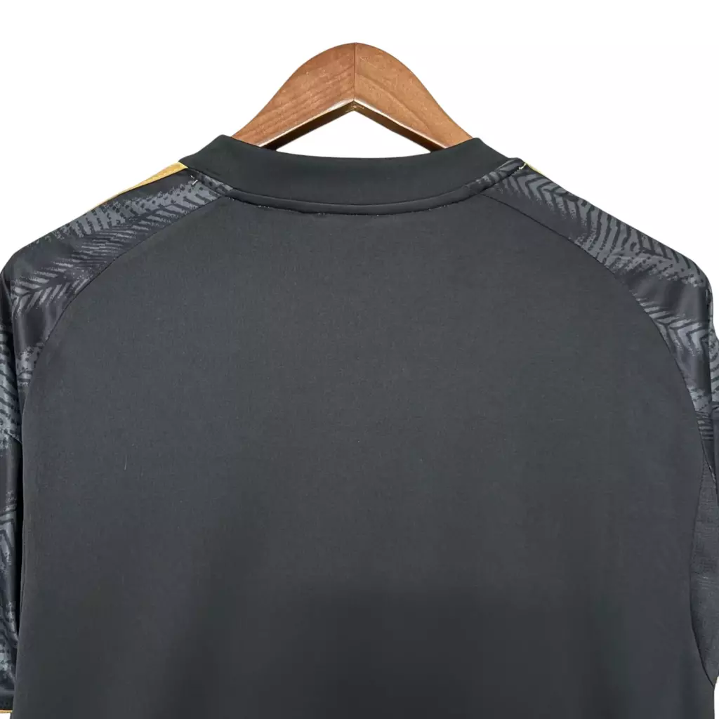 camisa-atletico-mineiro-iii-25-26-torcedor-adidas-masculina-preto-5-426a11f377415870e317614340542129-1024-1024