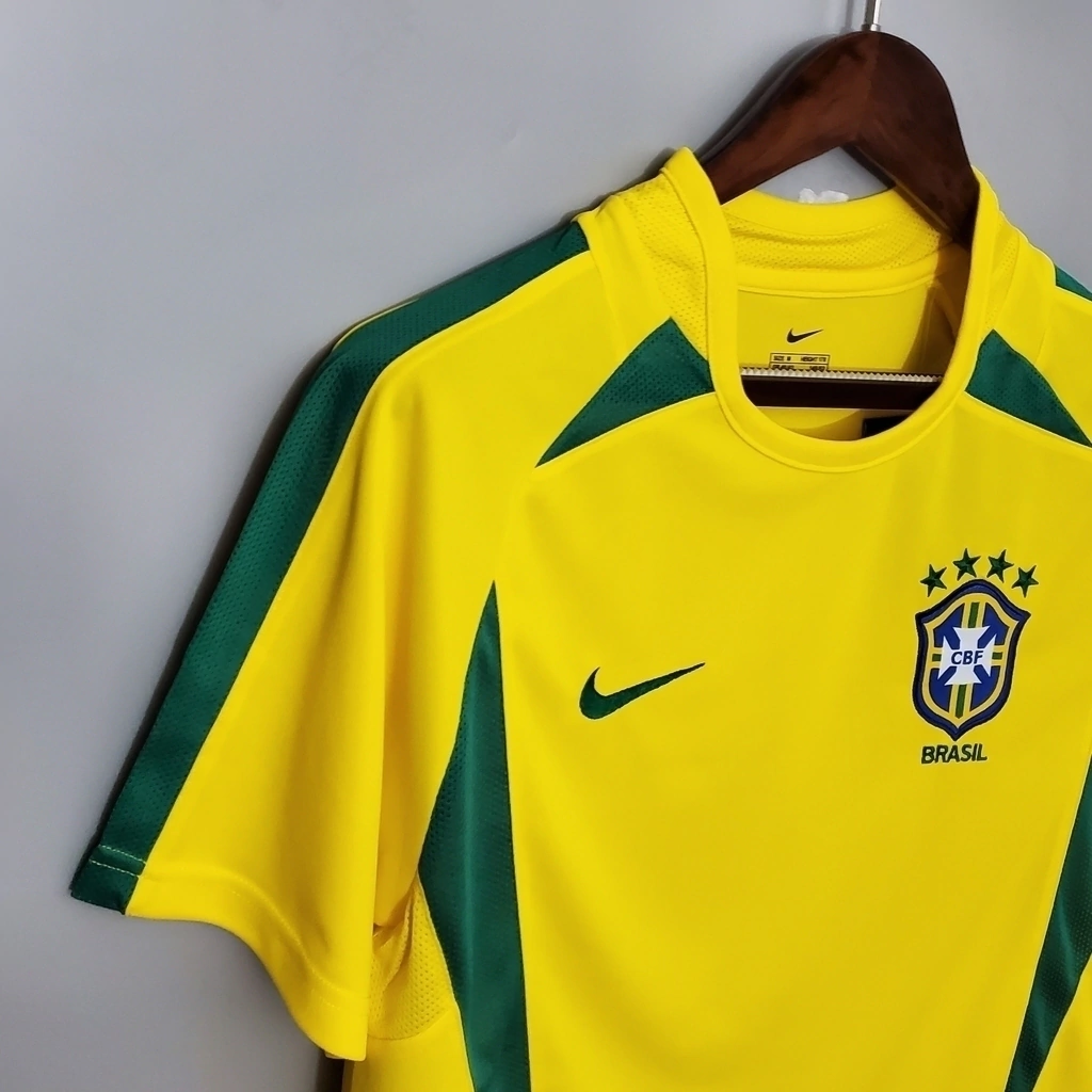camisa-retro-2002-selecao-brasileira-i-nike-masculina-amarela-31-3a14997146e23131f316504813166723-1024-1024-599c9774746f0ebb4a16959971783889-1024-1024