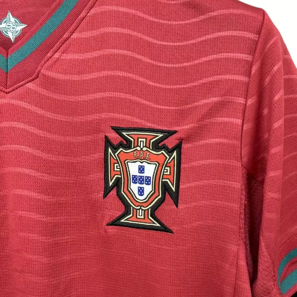 camisa-selecao-de-portugal-i-26-27-torcedor-puma-masculina-vermelha-2-e664cfd6fc38d555eb17589011251863-1024-1024