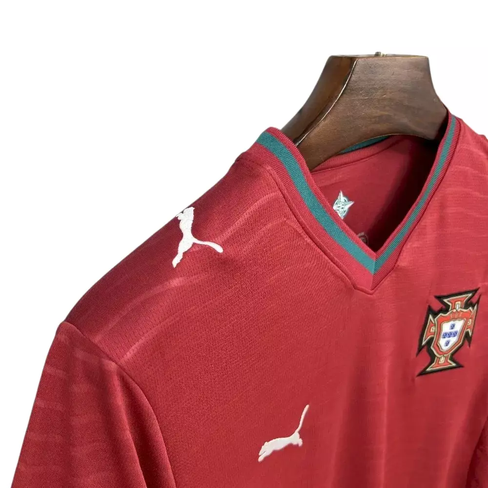 camisa-selecao-de-portugal-i-26-27-torcedor-puma-masculina-vermelha-6-26e827465c31348a6017589011245265-1024-1024