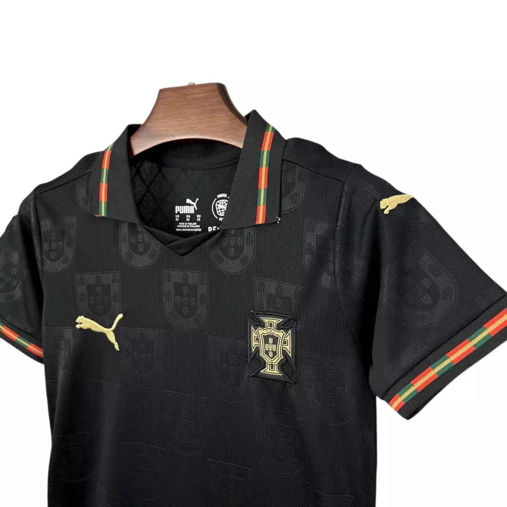kit-infantil-portugal-pantera-negra-eusebio-25-26-puma-preta-2-6d64bdd5902e043cee17694470090734-1024-1024