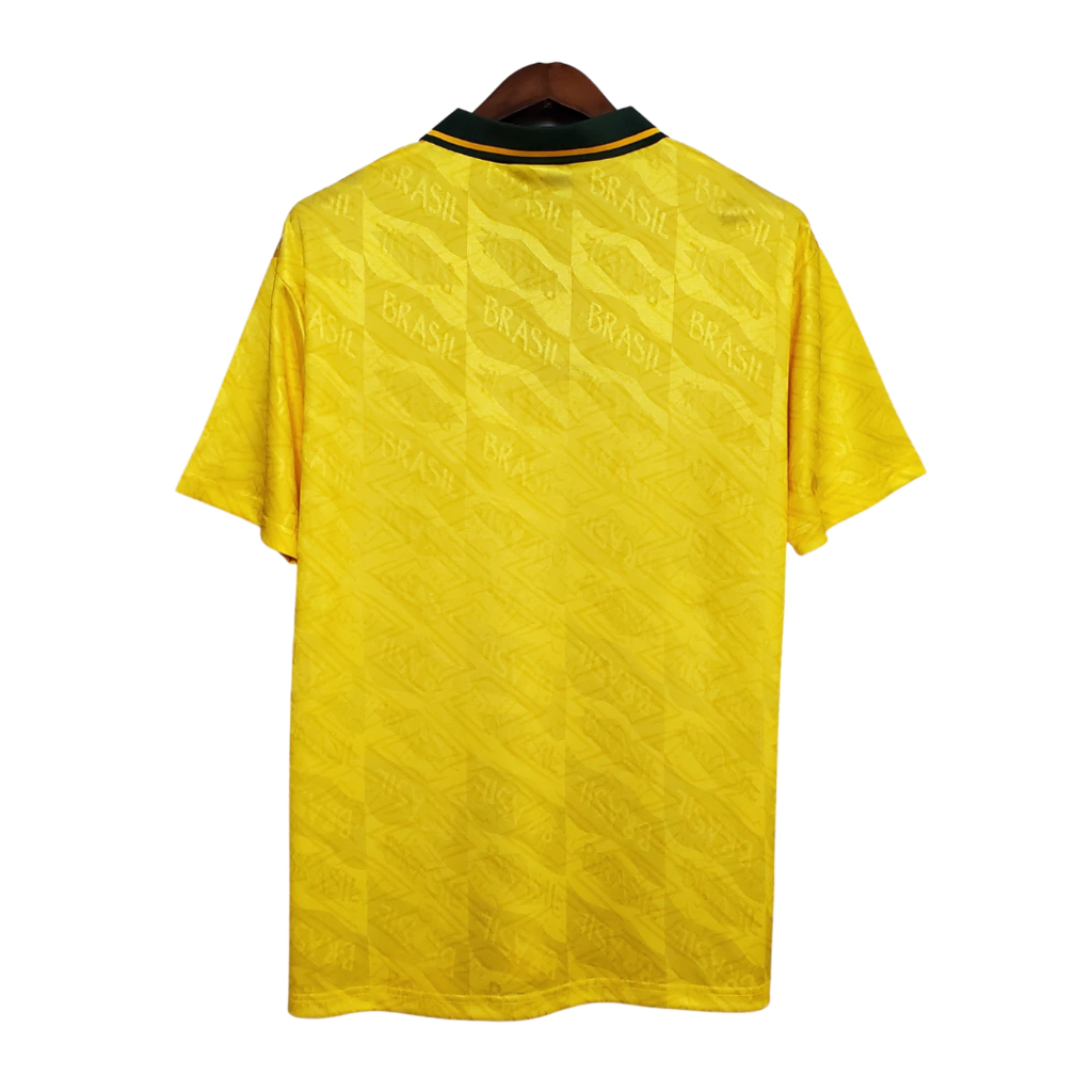 camisa-retro-9193-selecao-brasileira-umbro-masculina-amarela-21-b437c1543ce9d069d916370074852165-1024-1024-6aa1711bb9bcd8d9ce16959971455296-1024-1024